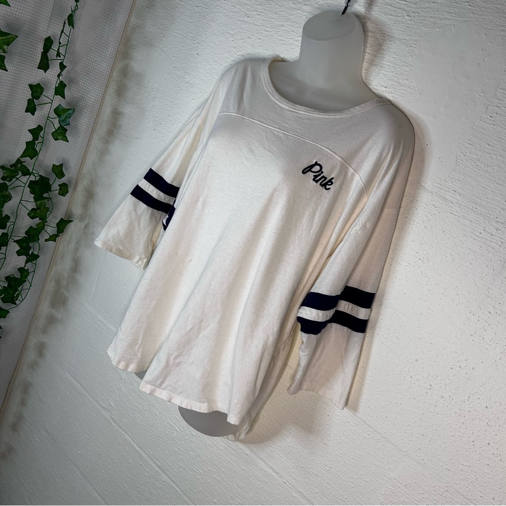 Oversized VS PINK top